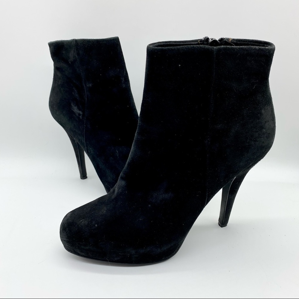 Cynthia Rowley-Black Suede Leather Round Toe Heel Mindy Bootie 37.5 / 7.5 US - Picture 2 of 8
